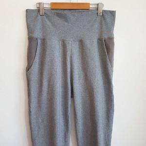 🍋 Lululemon Grey Joggers pants 25”